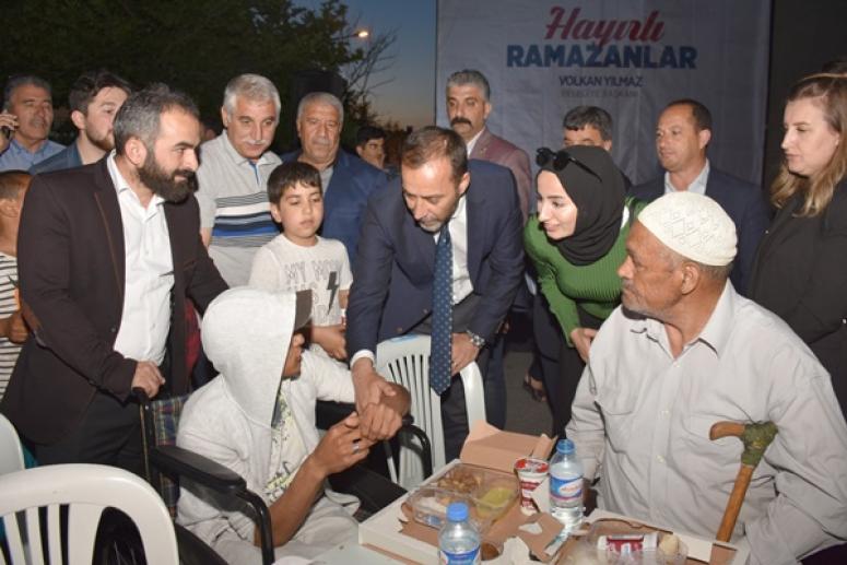 Yılmaz: Uzattığım elimi havada bırakmadınız, şimdi sıra bende!