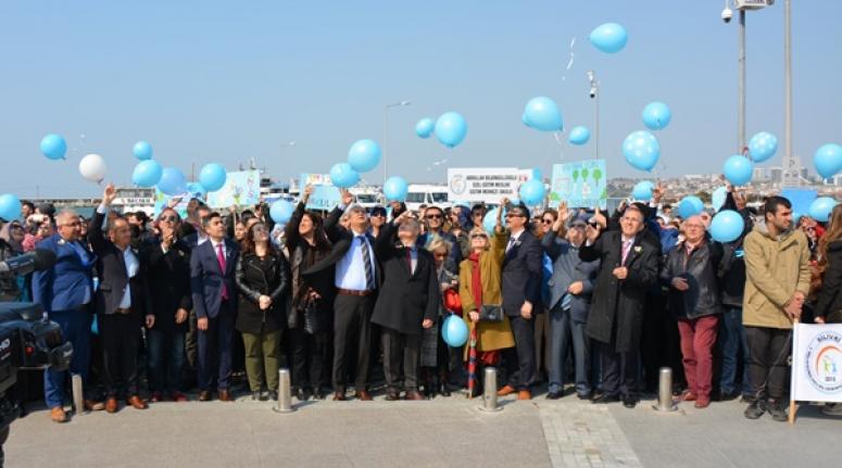 "Otizmin Farkındayız, Yanınızdayız!"