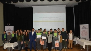 Bilgi - Kültür Yarışmasının Şampiyonu Silivri Ortaokulu Oldu