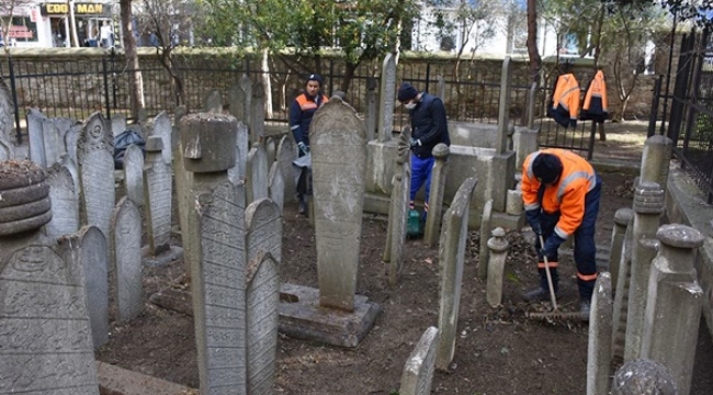 Piri Mehmet Paşa Camisi'nde Temizlik Çalışması Yapıldı