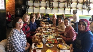 Silivri Ortaokulu Okul Aile Birliği Moody's Cafe'de Buluştu