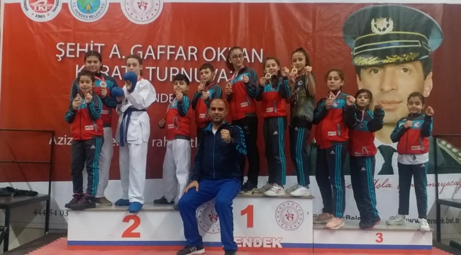 Silivrili Karateciler, Şehit Ali Gaffar Okkan Turnuvasına Damga Vurdu!