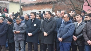 Yılmaz ve Bozoğlu, şehit cenazesine katıldı