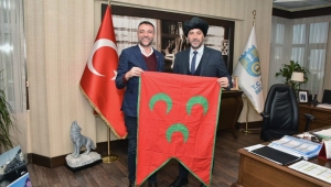 Diriliş Ertuğrul'un Yapımcısı Başkan Yılmaz'ı Ziyaret Etti