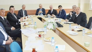 İstanbul Sanayi Odası Başkan Yardımcısı Özhamaratlı Silivri'deydi