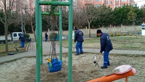 Park Ve Bahçeler Müdürlüğü Hız Kesmeden Çalışıyor