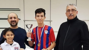 Silivrispor'un Satranç Sporcuları İlk Derecelerini Aldı