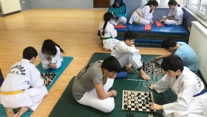 Sporcu dediğin böyle olur!