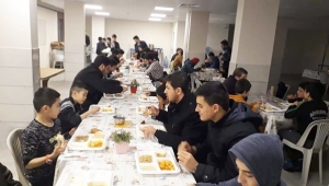 Yetimler moral buldu