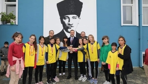 Başkan Yılmaz, Şampiyonları Tebrik Etti