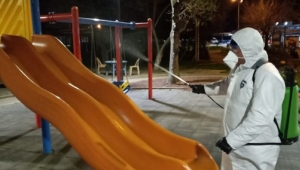 Dezenfekte İşlemi Durak ve Parklarda Devam Ediyor
