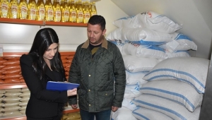 Özkanlı Ailesinden Gıda Bankası'na Nohut Bağışı