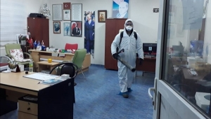 Silivri'de Muhtarlık Büroları İlaçlandı