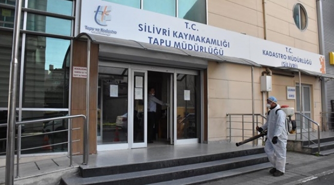 Tapu Müdürlüğü'nde Tedbir Amaçlı İlaçlama Yapıldı
