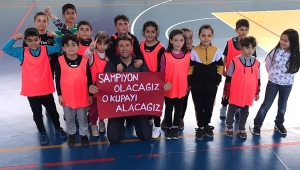 Yakan Topun İlçe Birincisi Çantalı Öğrenciler Oldu