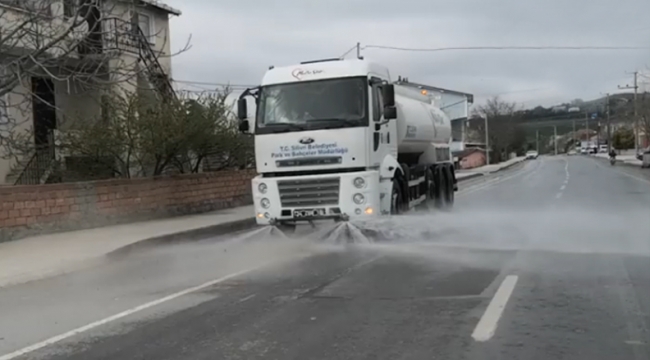 Yollar köşe bucak yıkanıyor