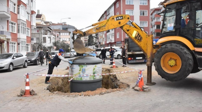 Çöp konteynerleri yer altına alınmaya devam ediyor