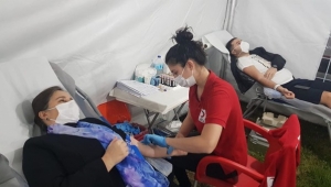 Kaynarca'dan Kan Stokları Azalan Kızılay'a Kan Bağışı