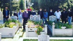 Şehit Olcay Özcan İlk ve Ortaokulu Bayramın 1'inci Gününde Şehidinin Yanındaydı