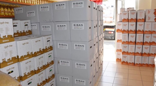 Sisan Plastik'ten Silivri Gıda Bankası'na 200 Koli Kumanya Bağışı