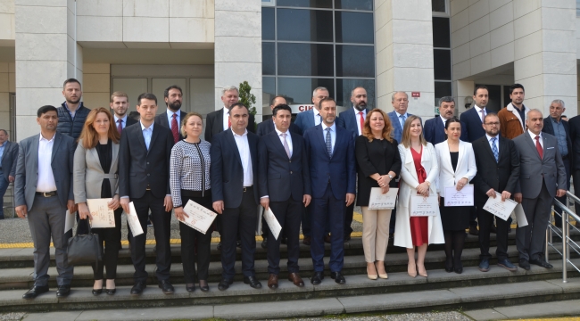 AK Parti kökenli Silivri Belediye Meclis Üyeleri MHP'den İstifa Etti
