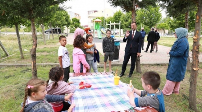 Kent Mobilyalarıyla Hizmete Başlandı