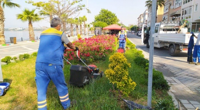 Park ve Bahçeler Müdürlüğü Ekipleri Durmadan Çalışıyor