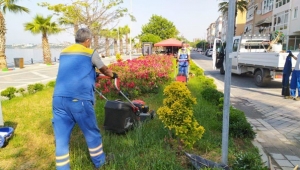 Park ve Bahçeler Müdürlüğü Ekipleri Durmadan Çalışıyor