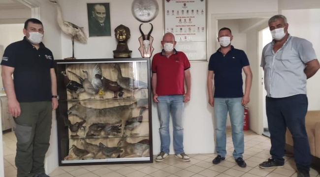 Savaş Haseski'nin Yabani Hayvan Koleksiyonu Avcılar Derneği'ne Bağışlandı
