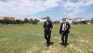 Yılmaz'dan Değirmenköy'e Futbol Sahası Müjdesi