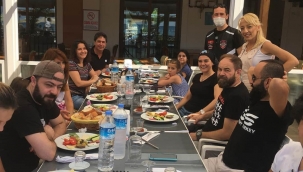 Motosiklet tutkunları kahvaltıda buluştu