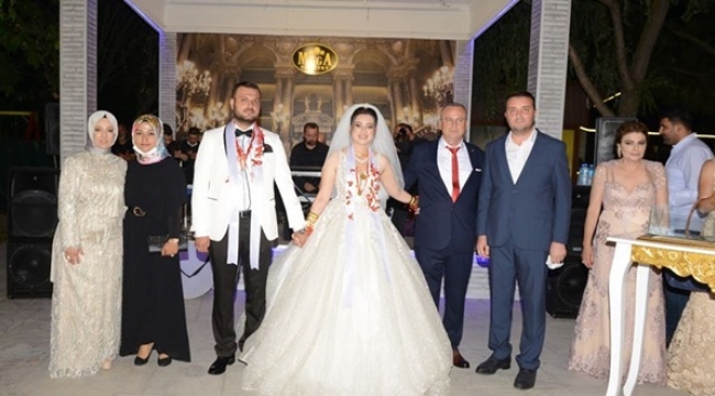 Sami Barlas'ın Kızı Evlendi, Protokol Akın Etti!