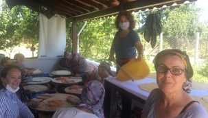 CHP'li Kadınlar, Seymenli Kadınlarla Erişte Yaptı