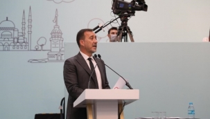 Yılmaz'dan İBB'nin Faaliyet Raporuna Eleştiri Bombardımanı!