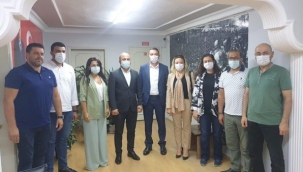 AK Parti'den MHP'ye Hayırlı Olsun Ziyareti