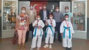 Artar, Türkiye 3'üncüsü olan sporcuları ağırladı! 