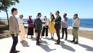 Başkan Yılmaz, Meclis Üyeleriyle Birlikte Kale Parkı İnceledi