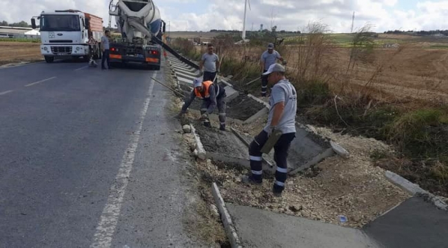 İBB'den Silivri'de yağmur suyu trapez beton kanal çalışması