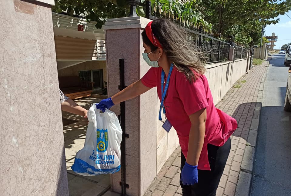 İhtiyaç sahiplerine kurban eti dağıtıldı