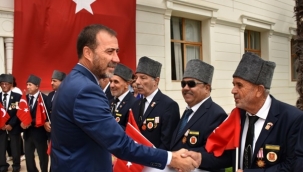 Başkan Yılmaz: "Gazilerimiz Milli Kahramanlarımızdır"