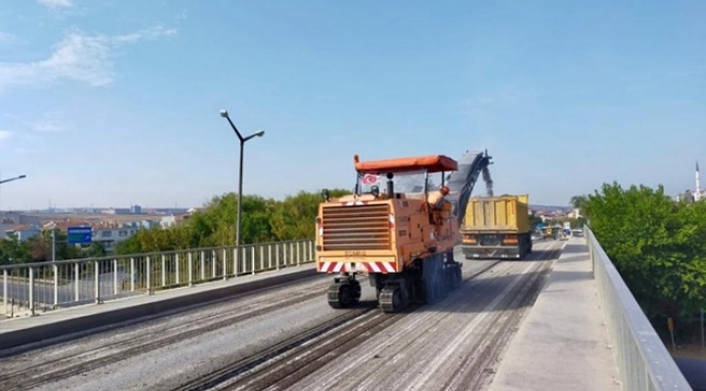 Silivri'de Yol Yapım ve Bakım Çalışmaları Sürüyor