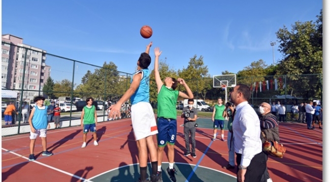 Yenilenen Aydan Siyavuş Basketbol Sahaları Törenle Açıldı