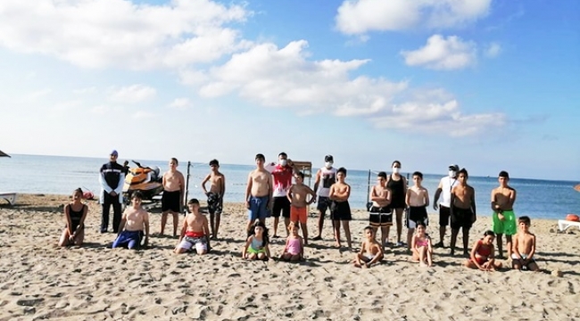 Yüzme Bilmeyen Kalmasın Projesi Silivri Plajı'nda Uygulanmaya Başladı