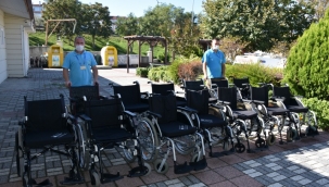 15 Hastaya Tekerlekli Sandalye Desteği