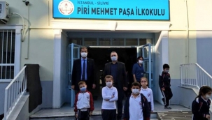 Artar, uygulamalı aşamanın üçüncü kademesinde ilk ders zili çalan okulları dolaştı