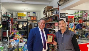 Başkan Koçer'den Esnaflıkta 40 Yılı Dolduranlara Vefa