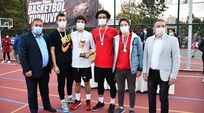 Gençler Basketbol Turnuvası'nda Kıyasıya Yarıştı