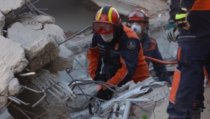 İBB Arama Kurtarma Ekipleri Zamanla Yarışıyor