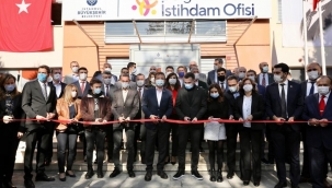 İmamoğlu: "İş Bulma Konusu Ahbap-Çavuş İlişkisi Değil, Liyakat Meselesi"