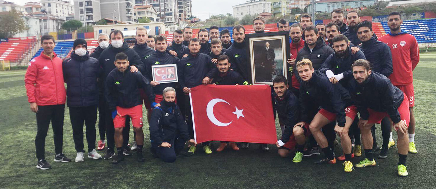 Silivrispor'dan Ata'ya Saygı